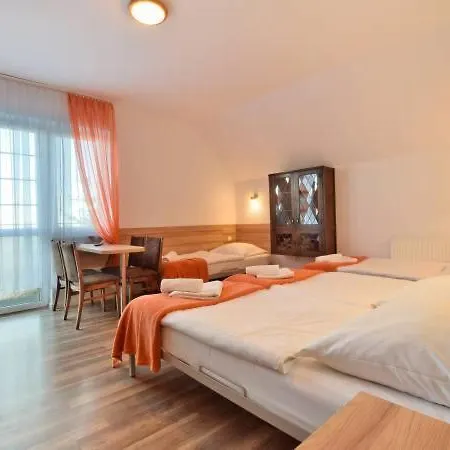 Nartorama Hotrest Bed & Breakfast 3*