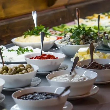 Nartorama Hotrest Bed & Breakfast 3*