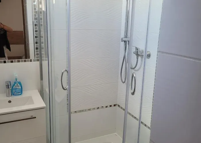 Nartorama Hotrest Bed & Breakfast